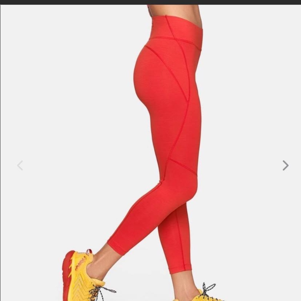 Outdoor voices 7/8 tech sweat leggings in scarlet